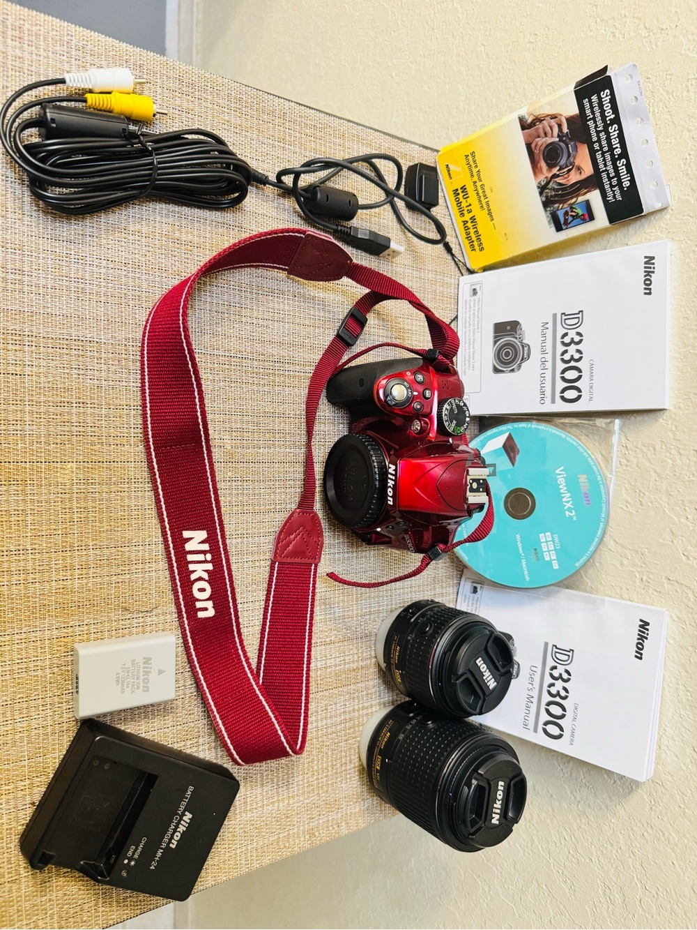 Nikon D3300 Red DSLR Camera, with all parts and carrying bag! - Picture 6 of 12